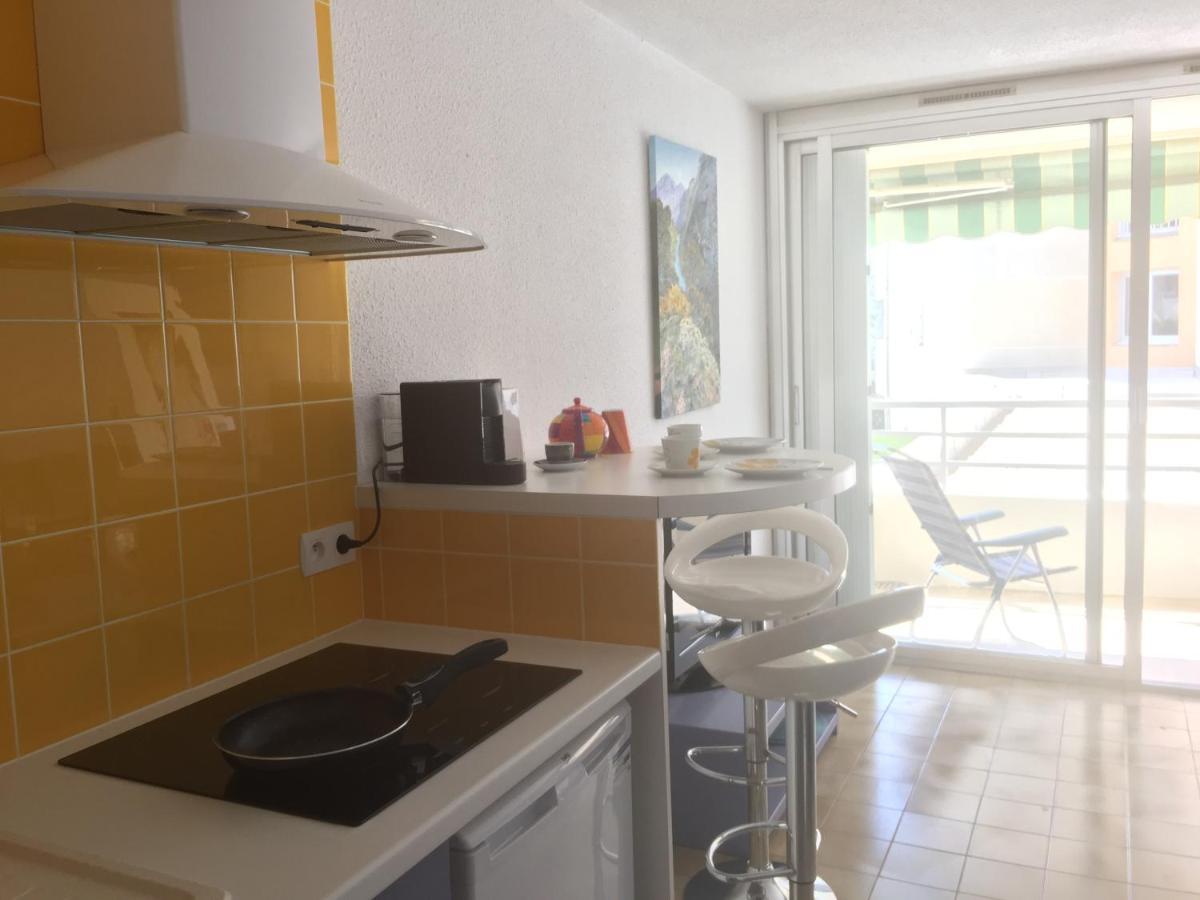 Studio 127, Vue Mer Et Piscine, Port Santa Lucia Saint-Raphaël المظهر الخارجي الصورة