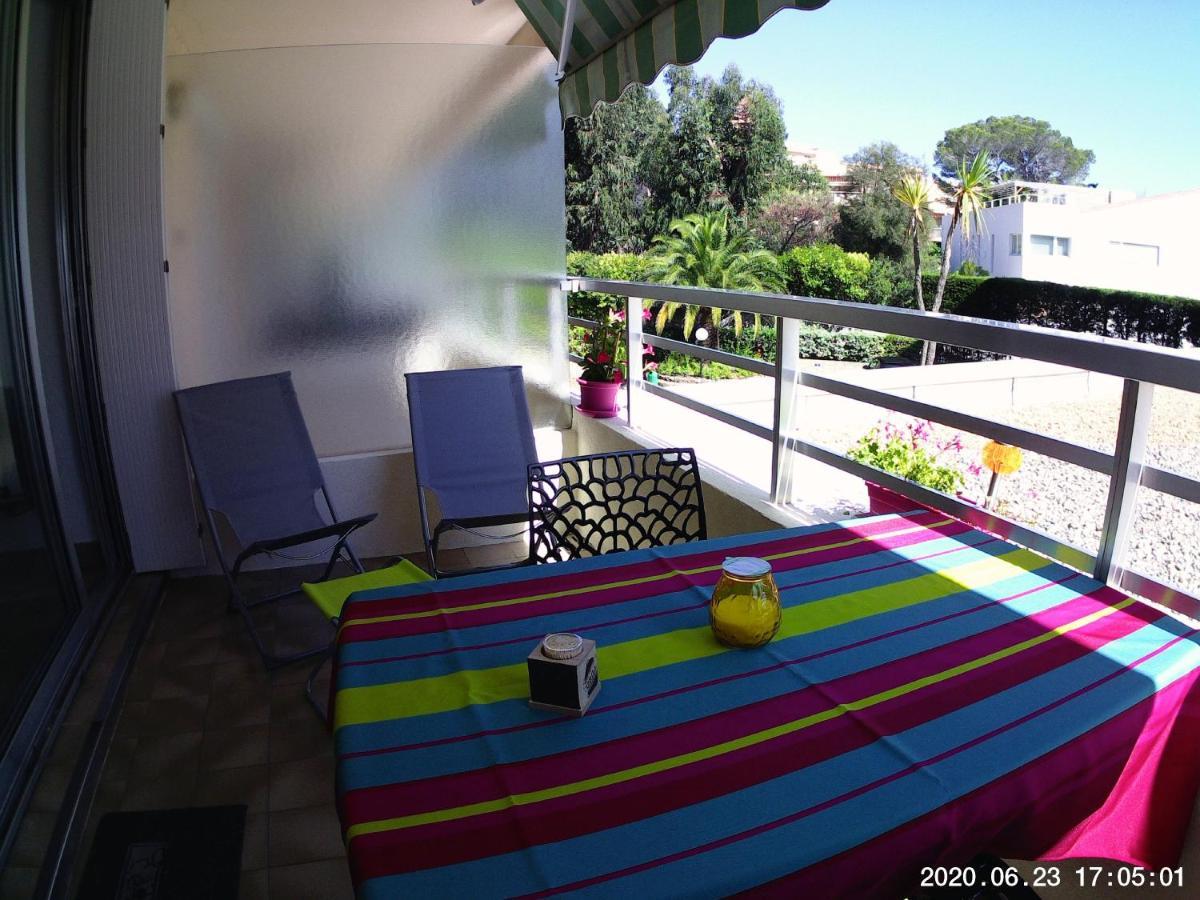 Studio 127, Vue Mer Et Piscine, Port Santa Lucia Saint-Raphaël المظهر الخارجي الصورة