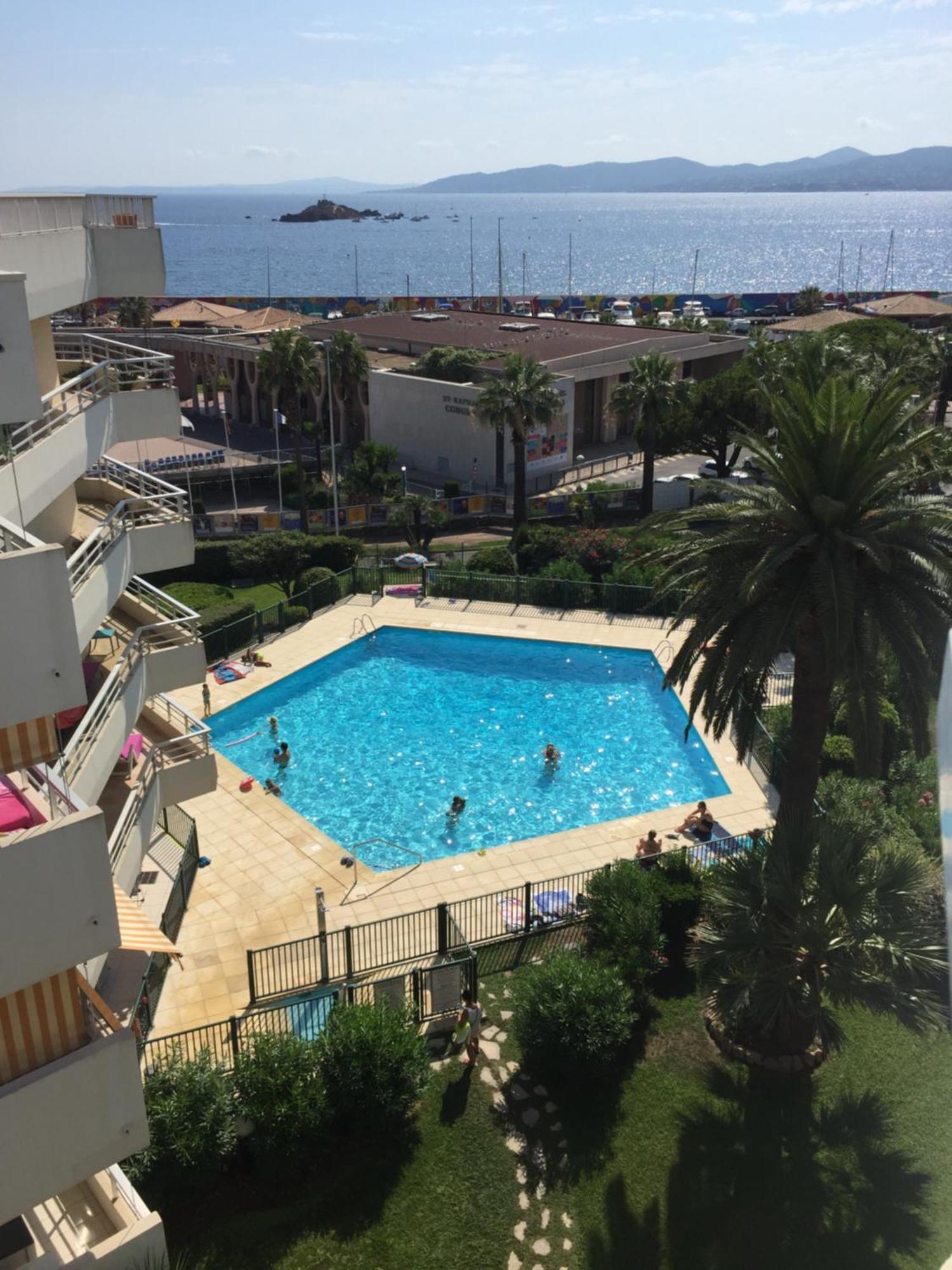 Studio 127, Vue Mer Et Piscine, Port Santa Lucia Saint-Raphaël المظهر الخارجي الصورة
